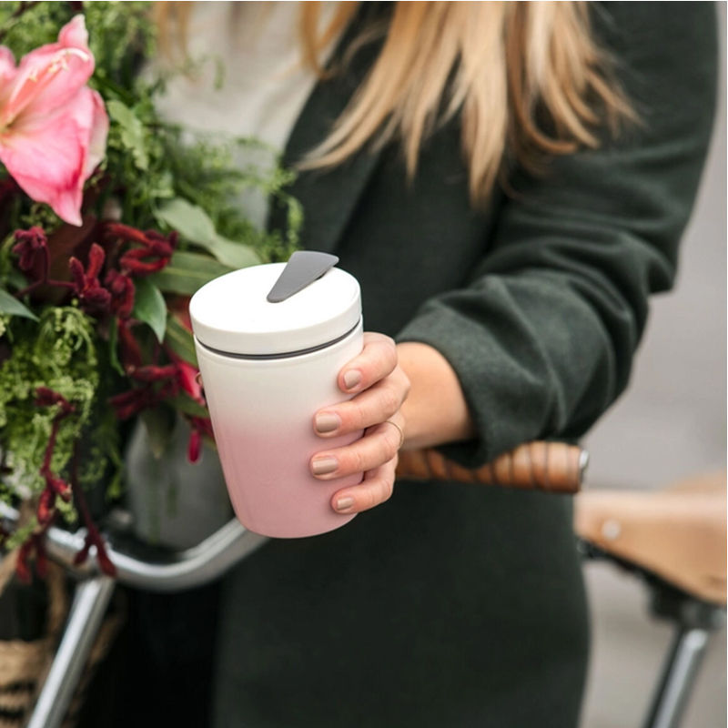 Villeroy & Boch Coffee To Go Mug Powder 29 Cl – Mok Van Villeroy-Boch In Wit Premium Porselein, Siliconen, Textiel