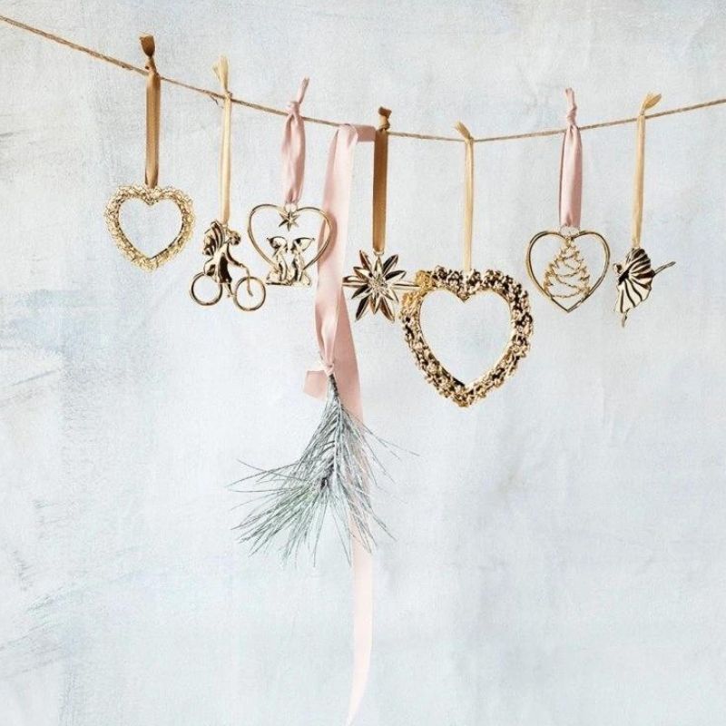 Rosendahl Karen Blixen Flower In Layers Goud – Kerstdecoratie Van Rosendahl In Rvs-Glanzend Verguld Goud, Zink