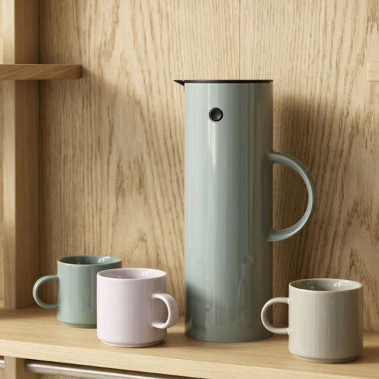 Stelton Em77 Beker Lichtgrijs 2 Stuks – Beker Van Stelton In Rvs-Glanzend, Zwart Kunststof