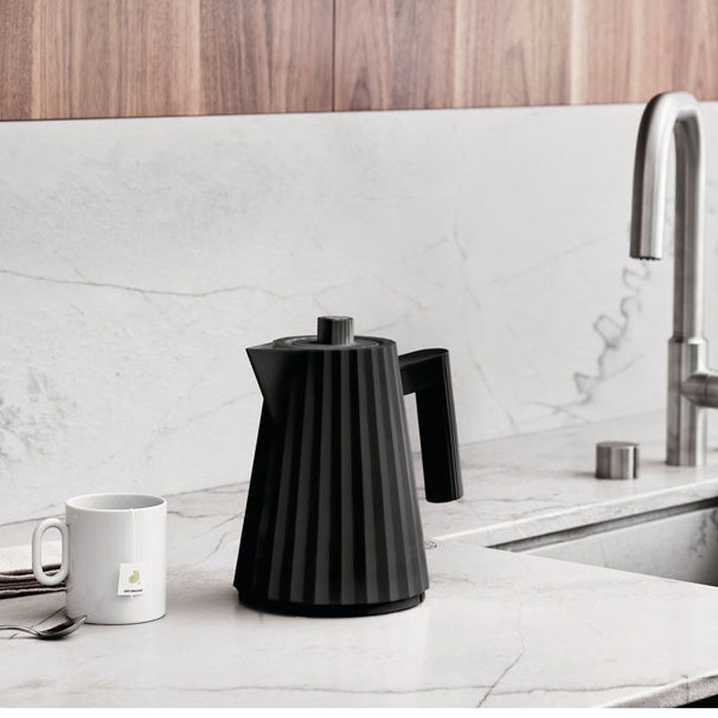 Alessi Plissé Waterkoker Zwart 100cl