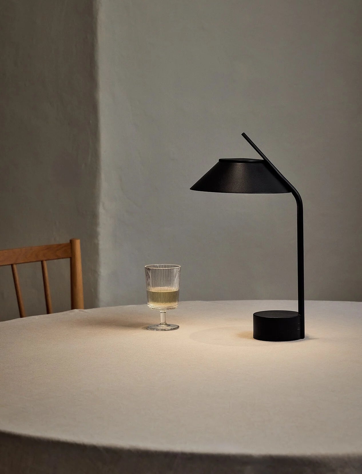 Stelton Vinkel Draagbare Led Tafellamp