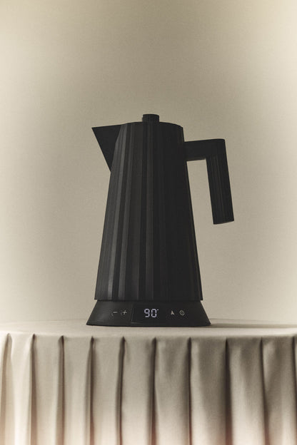Alessi Plissé Waterkoker Temperatuur Controle Zwart 1,7 L
