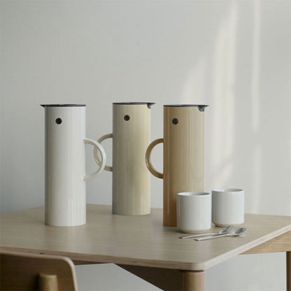 Stelton Em77 Thermoskan Warm Sand 1 L
