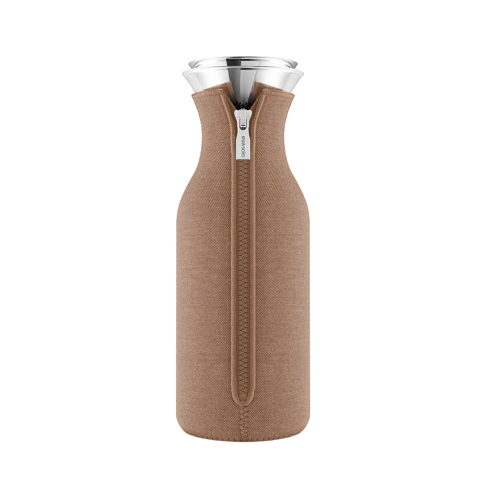 Eva Solo Fridge Karaf Inclusief Hoes Mocca 1 L