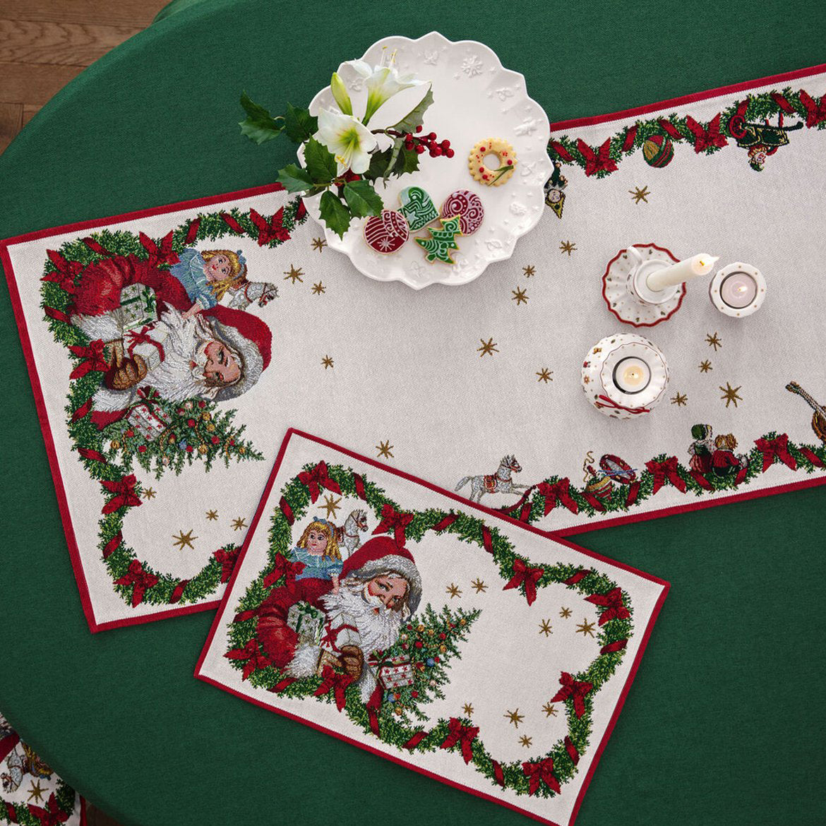 Villeroy & Boch Toy's Fantasy Tafelloper Gobelin Kerstman 49 X 143 cm