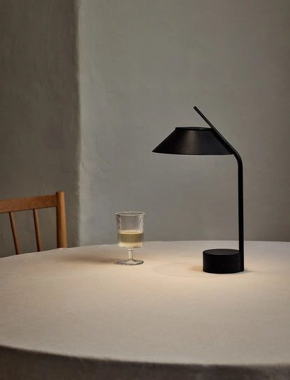 Stelton Vinkel Draagbare Led Tafellamp